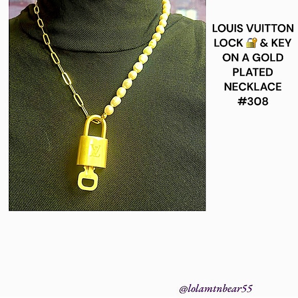 LOUIS VUITTON LOCK & KEY 🔐 ON A GOLD PLATED CHAIN LOCK #308 working key - Picture 2 of 11